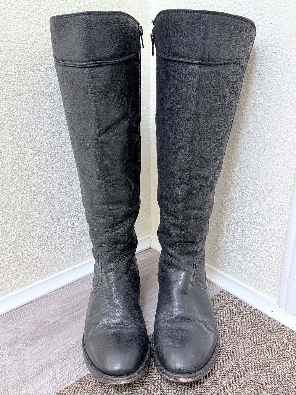 Seychelles Figure Black Leather Knee-High Riding Boots